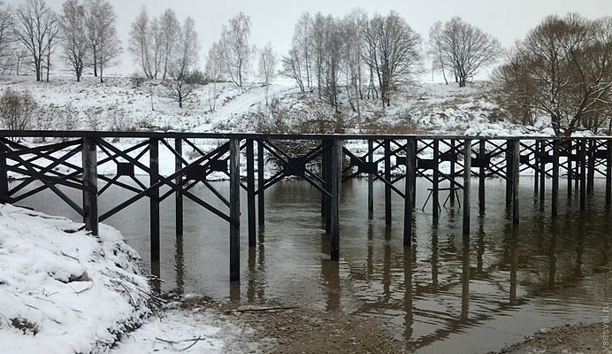 Свайные мосты: надежное решение для преодоления водных преград в Лесозаводске от 57811 руб